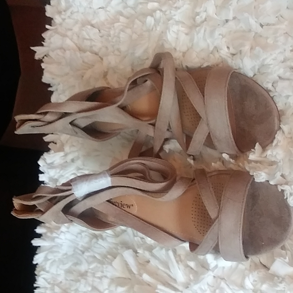 Shoes wrap around your ankle